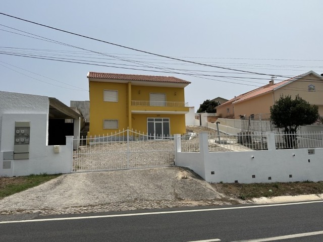 Andar de Moradia Independente para Arrendamento – Mafra